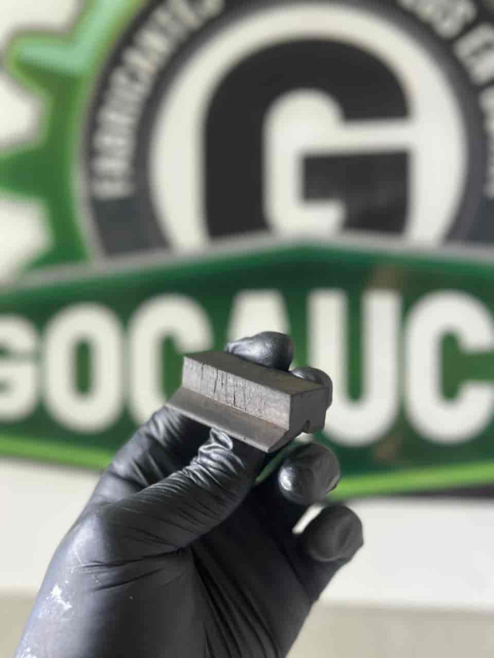 Tiras y sellos en goma